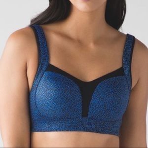 Lululemon Ta Ta Tamer Workout Stripped Bra size 34C